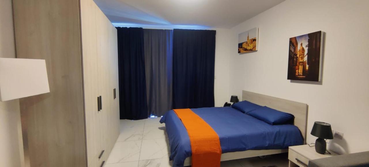 Blu-M Central Qormi Extérieur photo